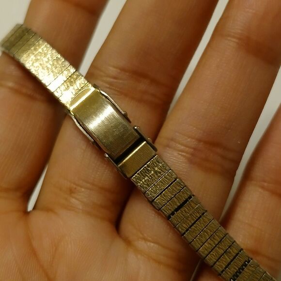 Vtg Waltham Women's Gold Tone 17 Jewels Manual Wind Analog Stainless Steel Watch - Picture 10 of 14